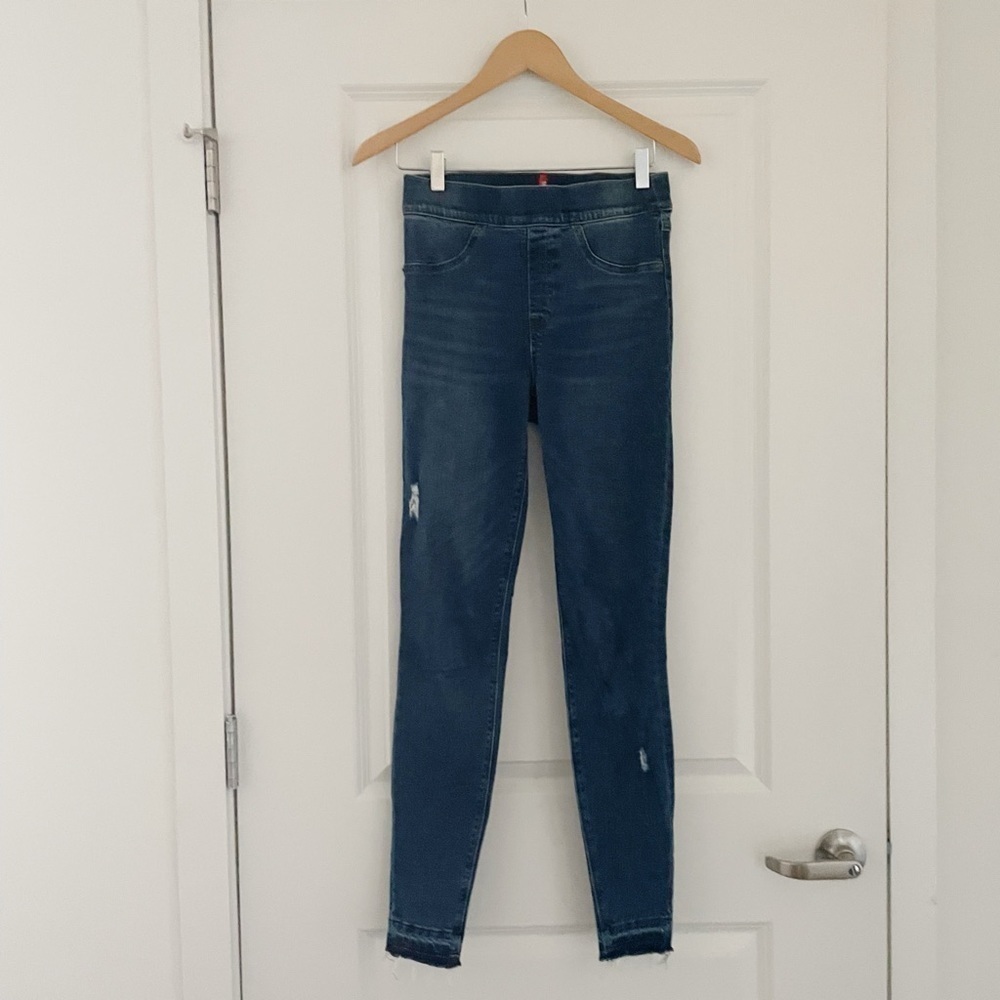 SPANX Distressed Ankle Skinny Jeans Medium Wash Tall - Picture 5 of 10